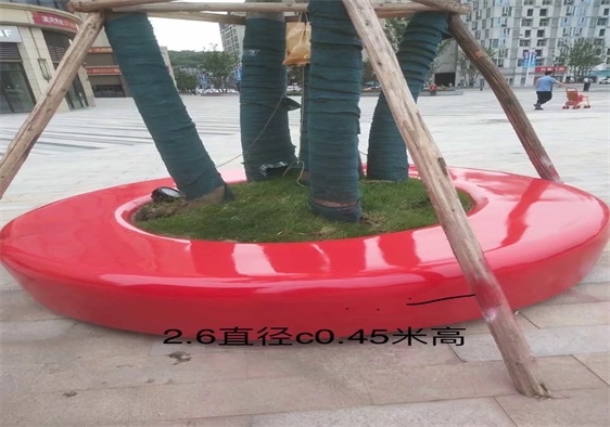 重慶（qìng）玻璃（lí）鋼圍樹椅